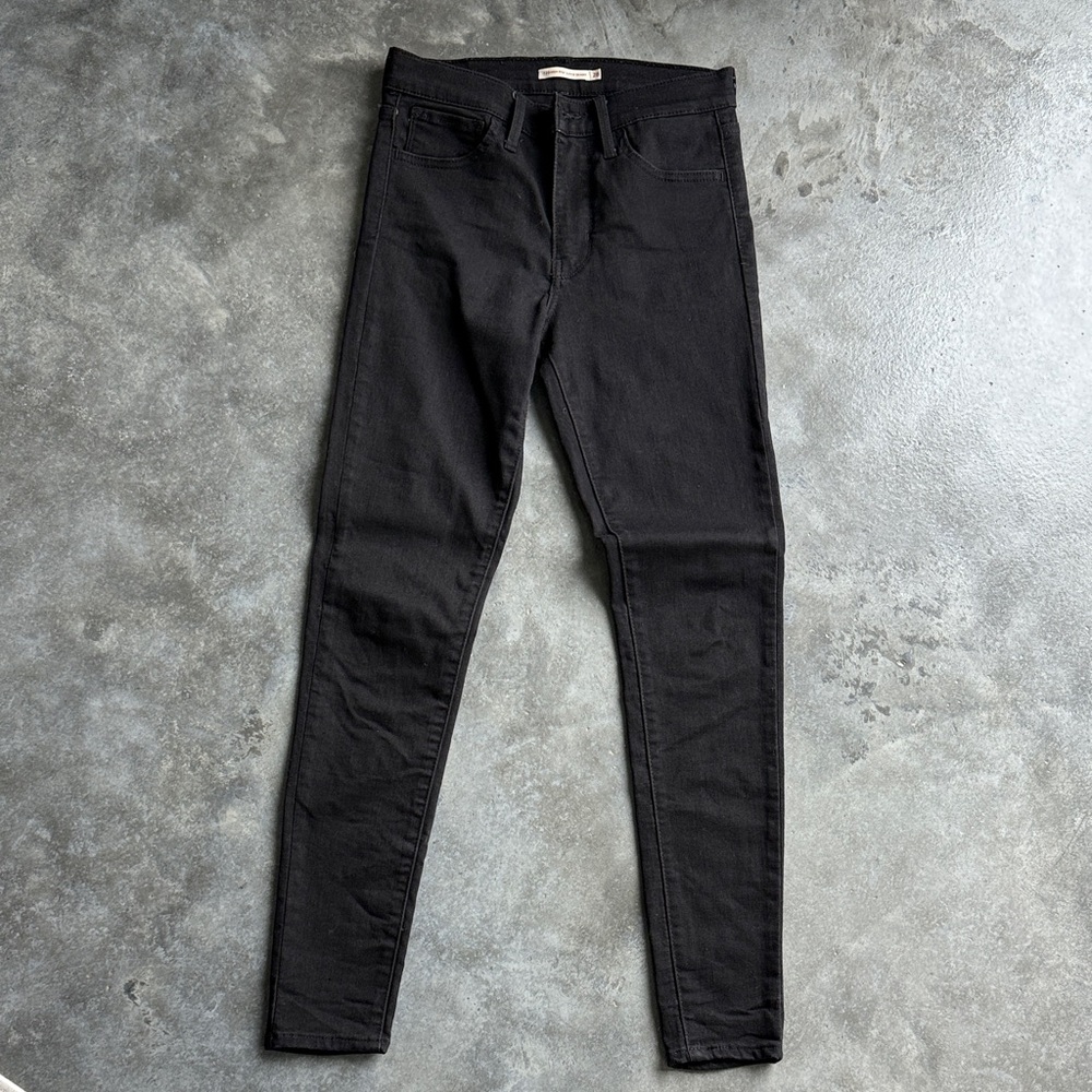 Levi's Black Skinny Jeans